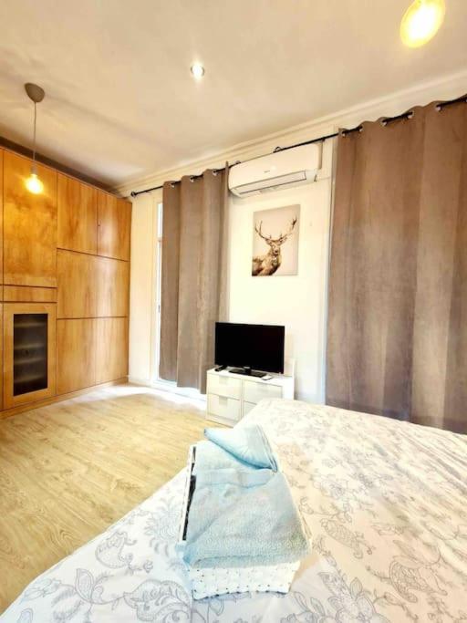 Loft Nearby Sagrada Familia Apartment Barcelona Ngoại thất bức ảnh