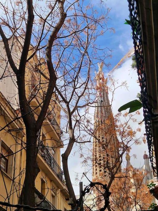 Loft Nearby Sagrada Familia Apartment Barcelona Ngoại thất bức ảnh
